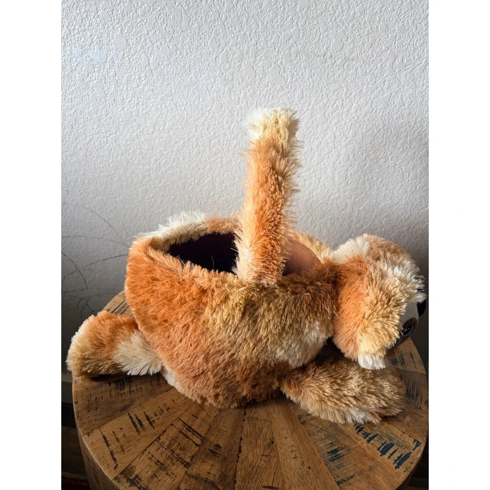 Toms Toy plush sloth